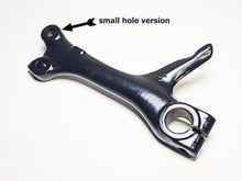 Load image into Gallery viewer, #R32  Late Pitman Arm (&#39;69-77), Factory German, Powdercoated (both Big &amp; Small Hole versions)
